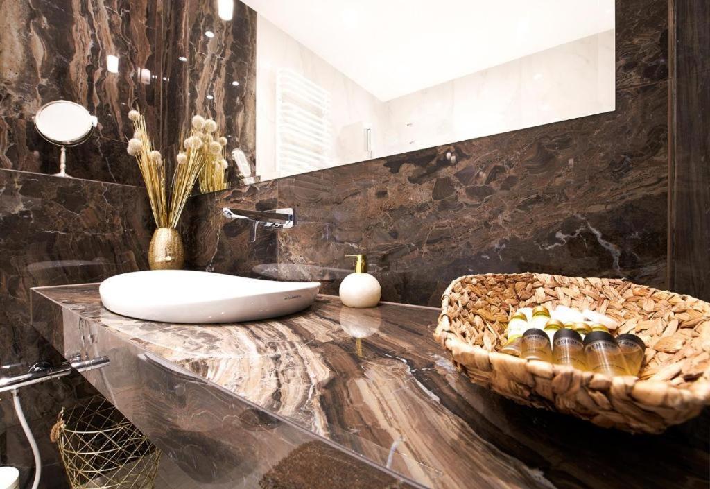 Jacuzzi Spa Prestige Cracovia Exterior foto